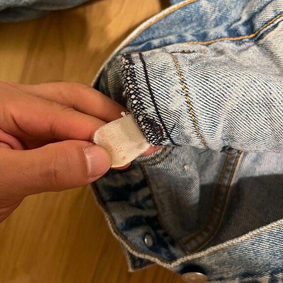 Vintage 90s Calvin Klein Women's Denim Jacket - Picture 6 of 7